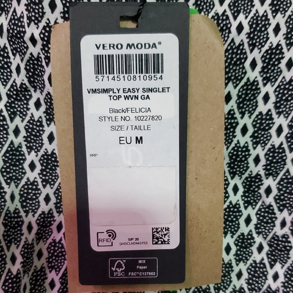 Vero Moda Black and White Patterned Camisole - Picture 4 of 4